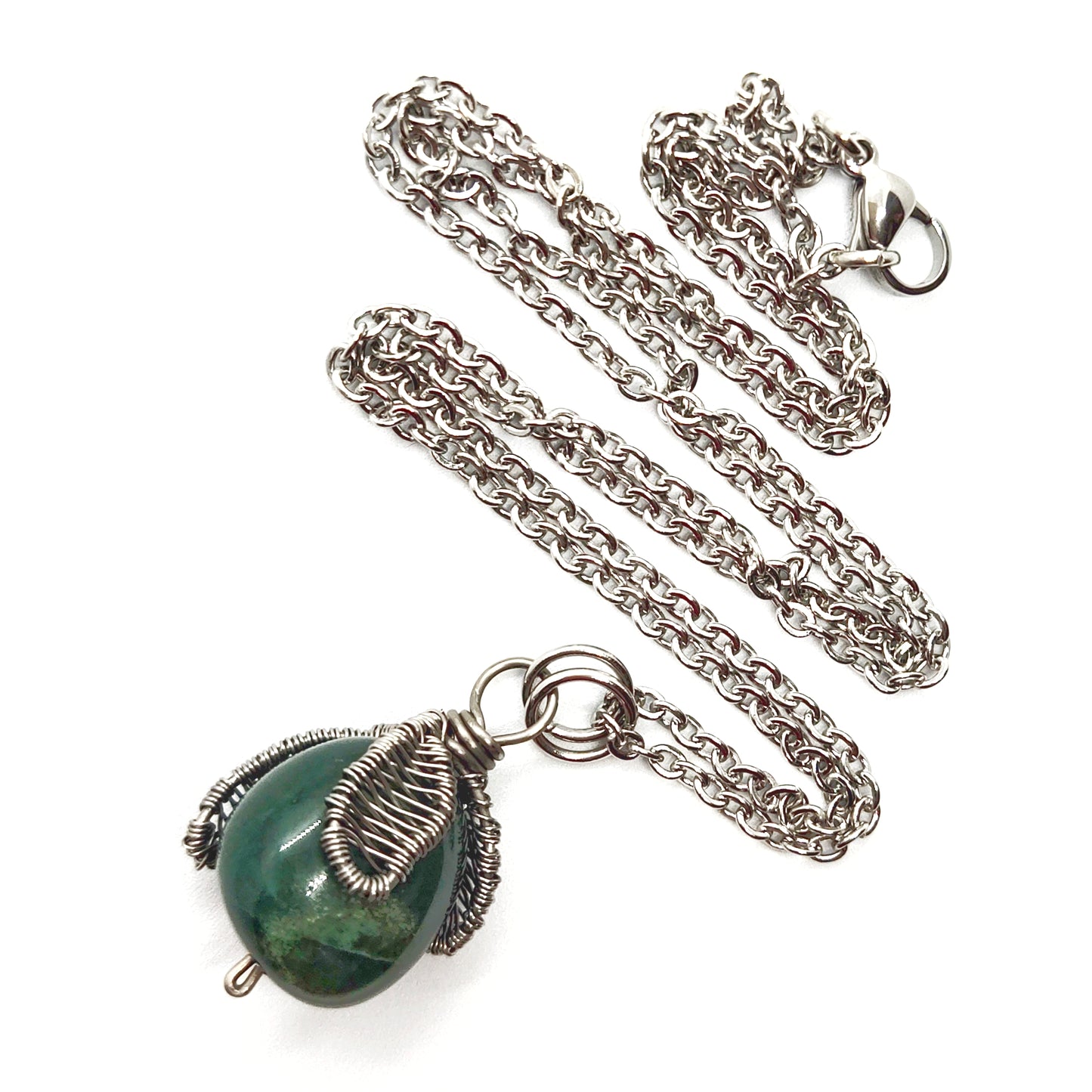 Wire wrapped stone pendant with stainless steel chain