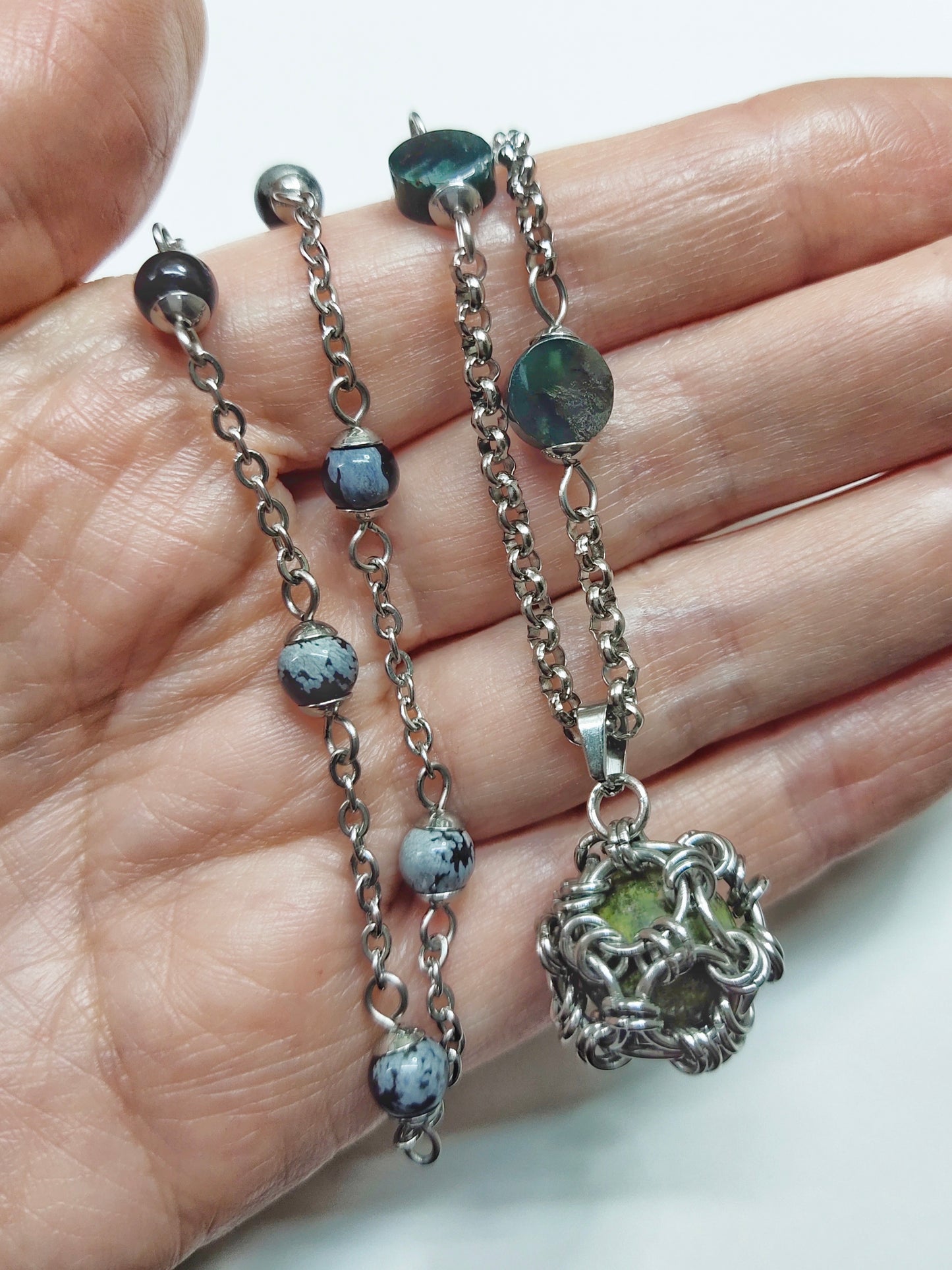 Two matching necklaces with multicolour stone beads, off-white pearls and a pendant #0007