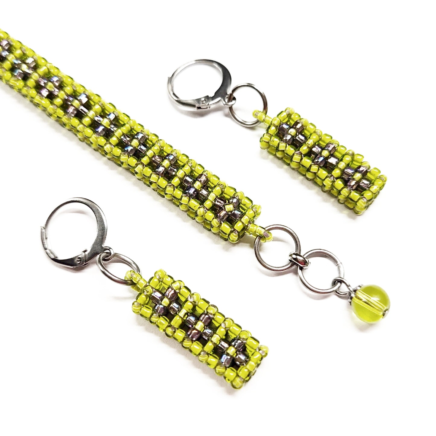 Beaded bracelet and earrings set in yellowish green colour