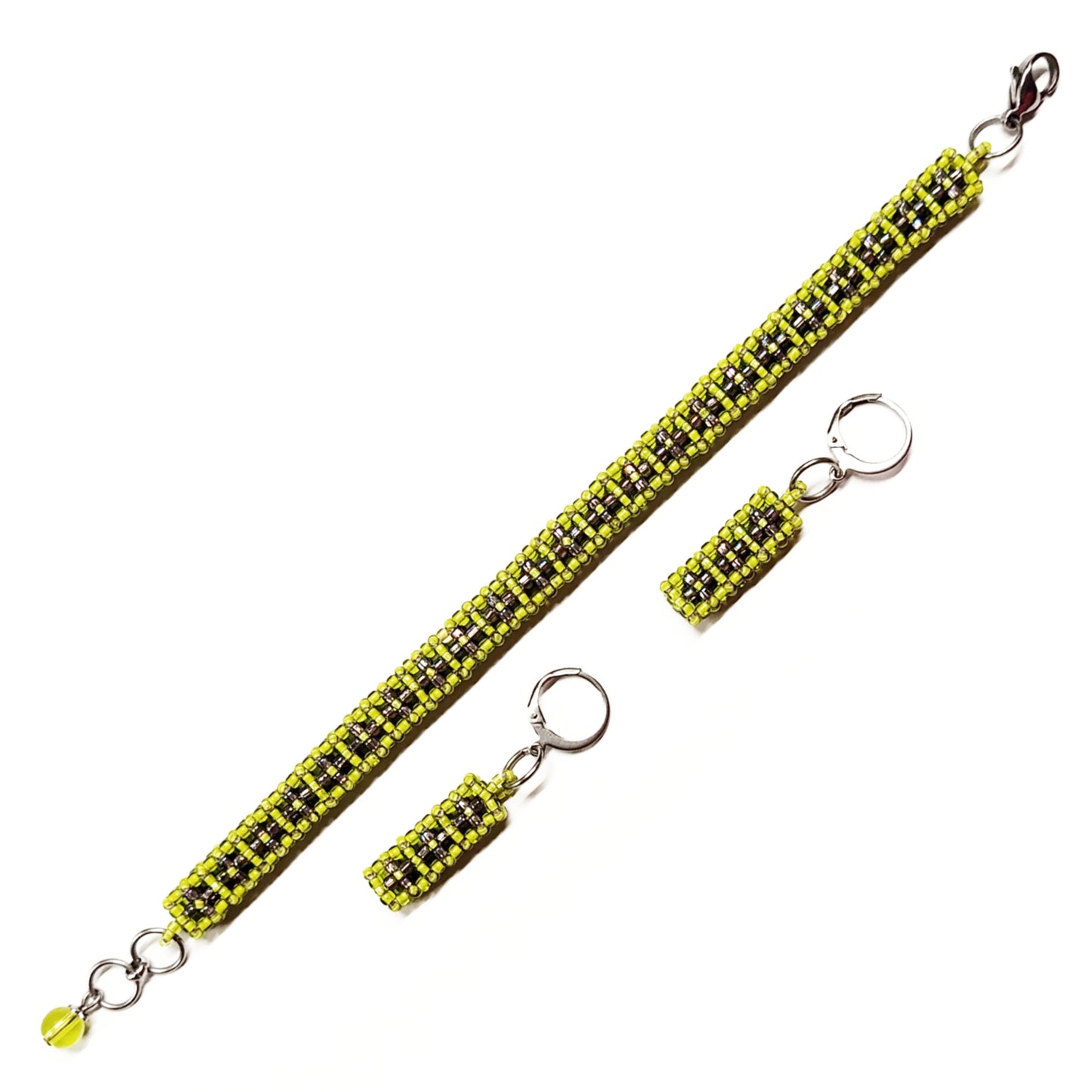 Beaded bracelet and earrings set in yellowish green colour