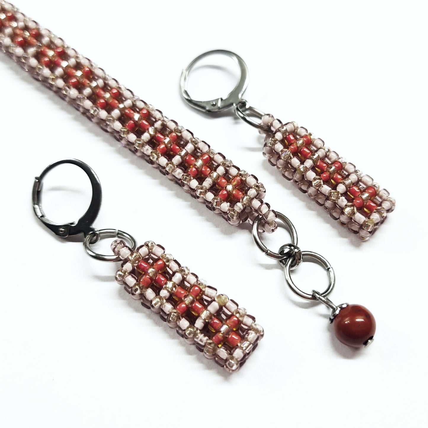 Beaded bracelet and earrings set in greyish lavender and rusty brown colour